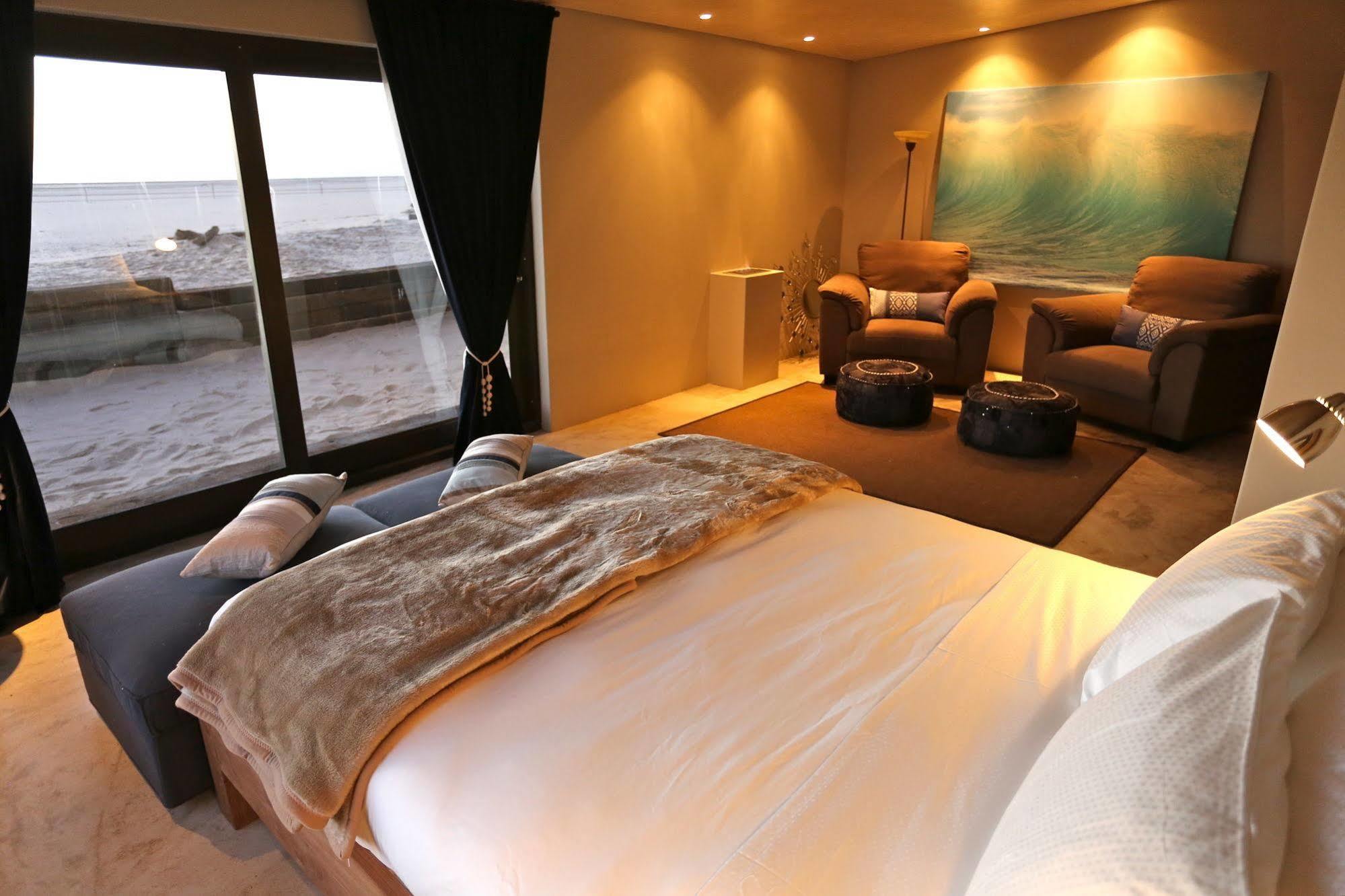 Pelican Point Lodge Walvis Bay Exterior photo